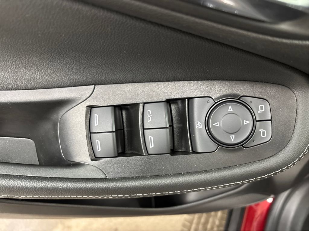 Used 2023 Buick Encore GX Select AWD/4WD image 34