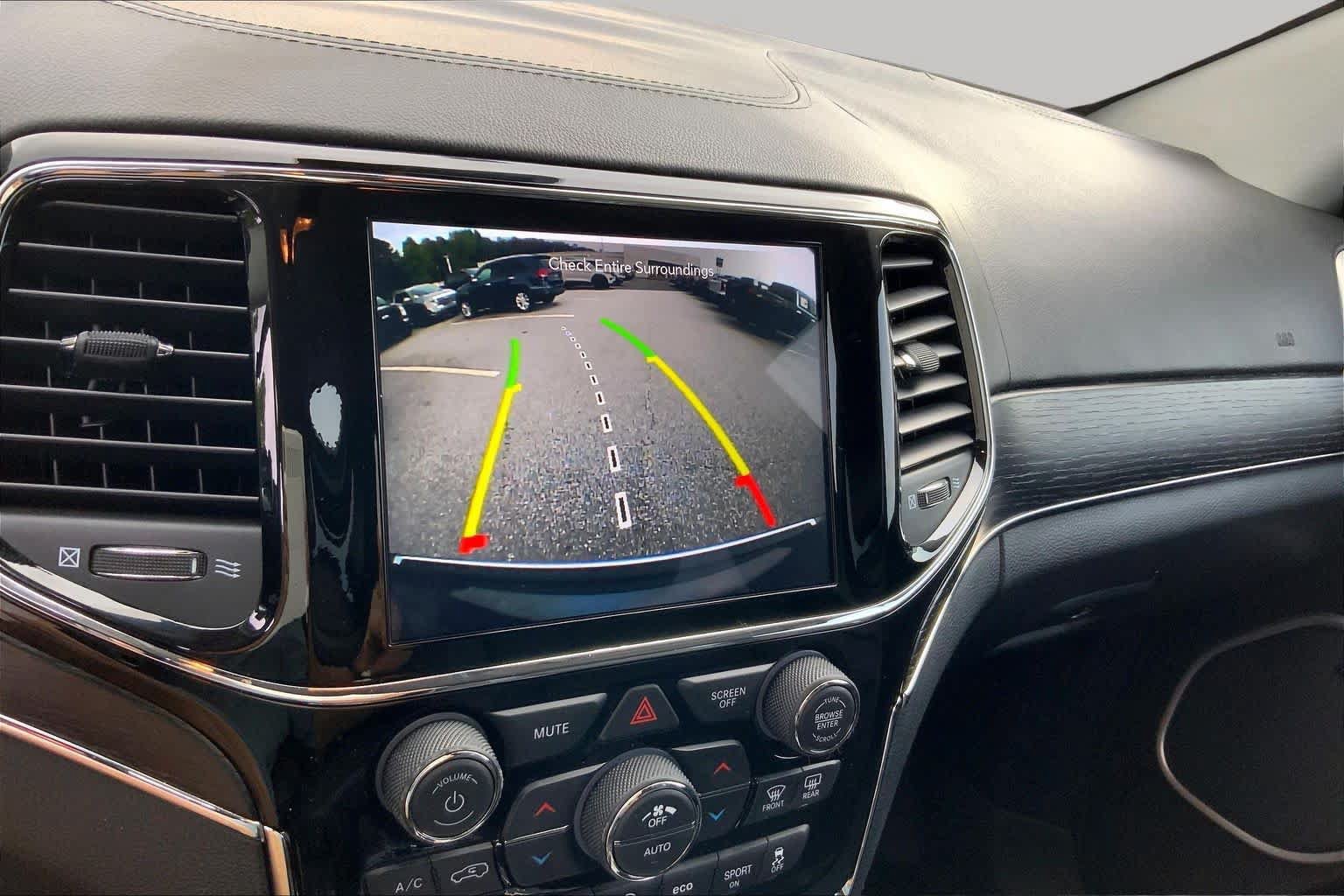 Used 2020 Jeep Grand Cherokee Summit AWD/4WD image 28
