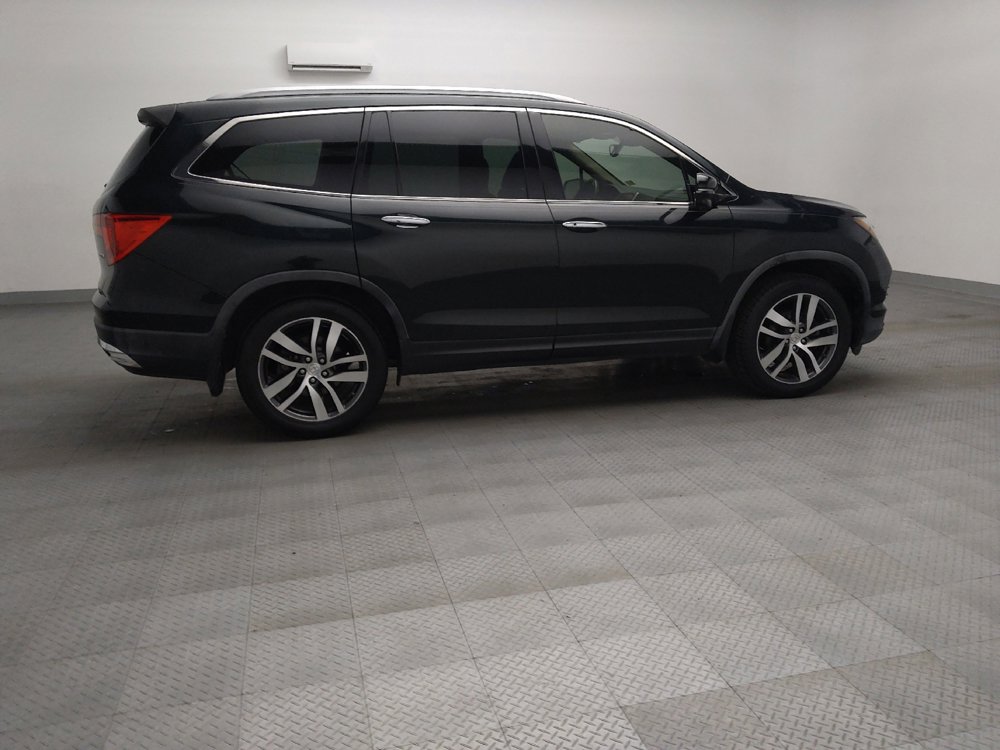 Used 2017 Honda Pilot Touring image 10