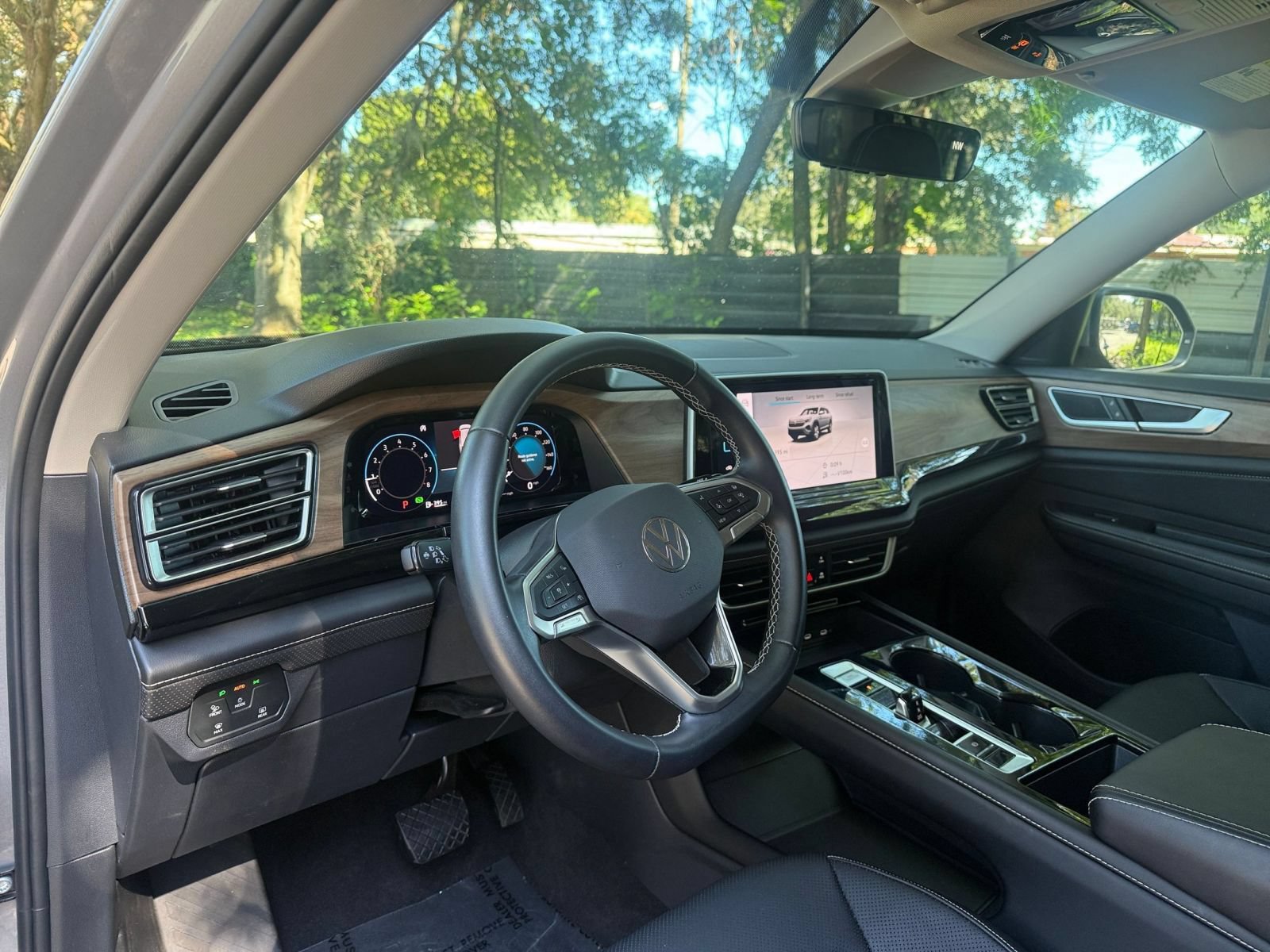 Used 2026 Volkswagen Atlas SE FWD image 33