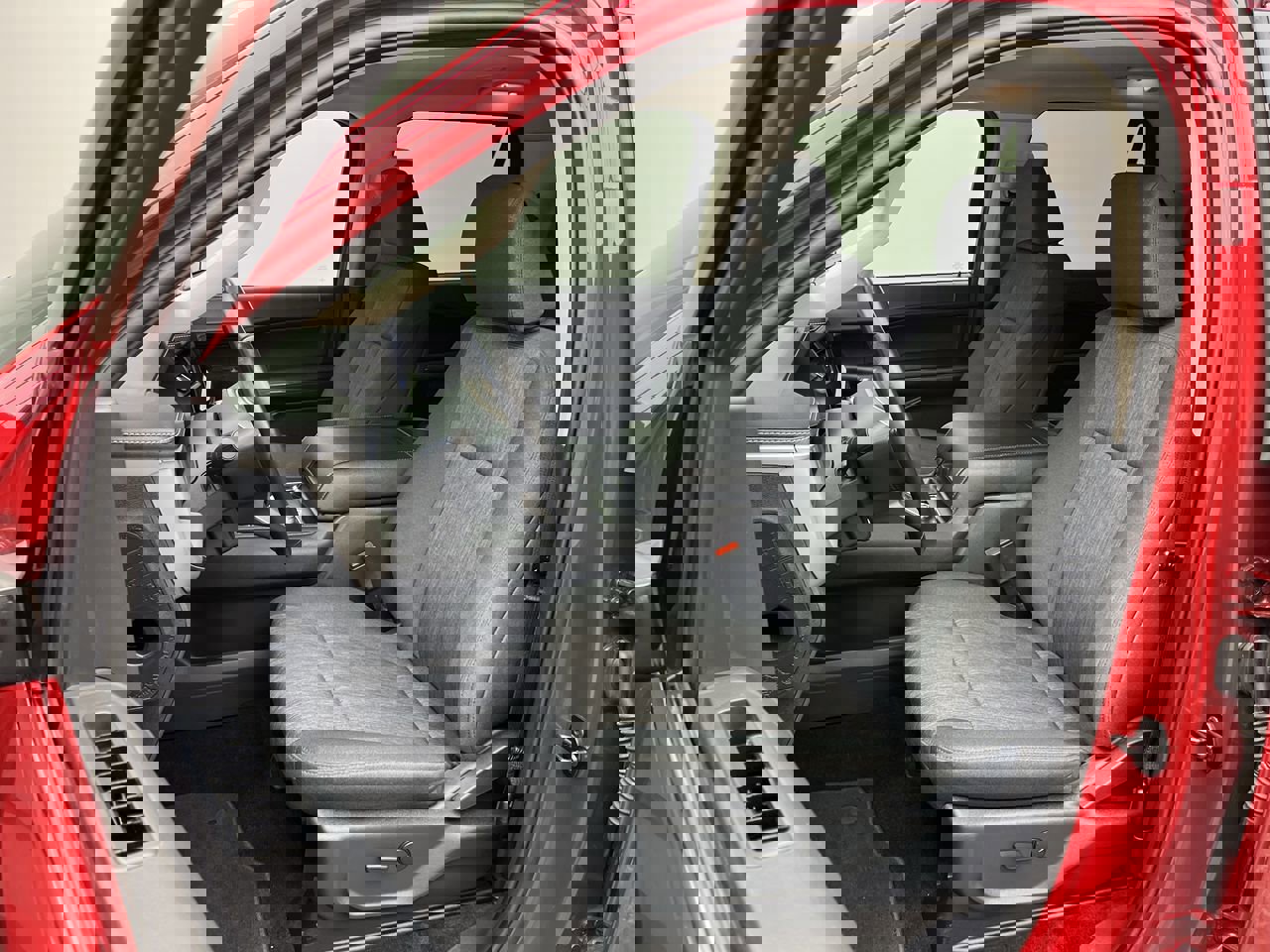 Used 2022 Ford Expedition XLT image 10