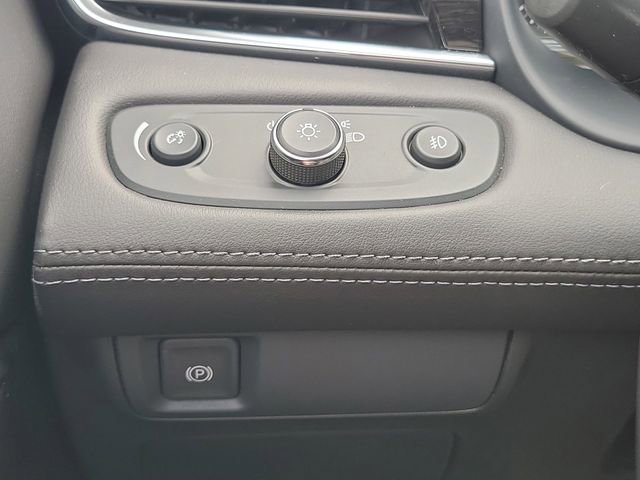Used 2019 Buick LaCrosse Essence w/ Sun and Shade Package FWD image 8