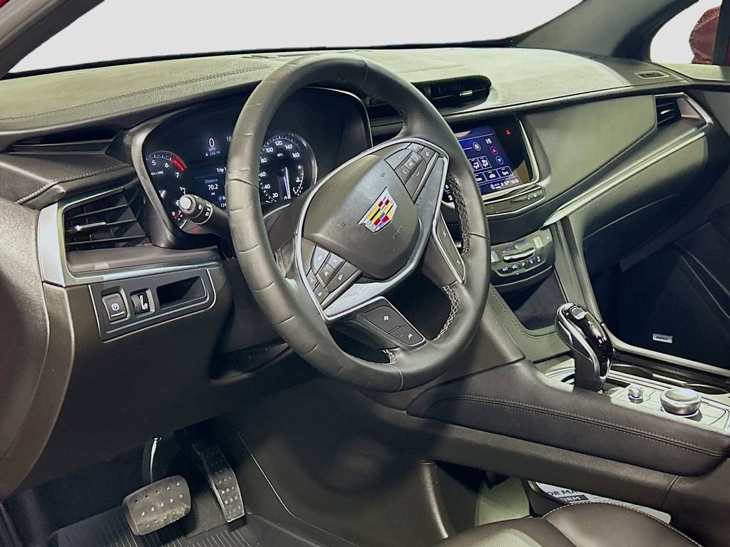 Used 2024 Cadillac XT5 Luxury w/ LPO, Floor Liner Package image 7