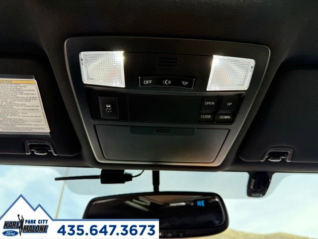 Used 2016 Toyota Tacoma Limited image 25
