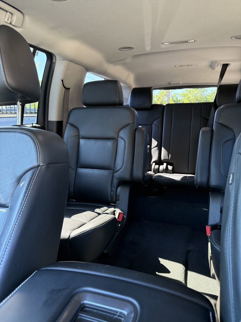 Used 2019 Chevrolet Suburban LT image 31