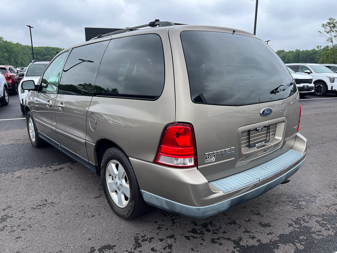 Used 2004 Ford Freestar SES FWD image 3