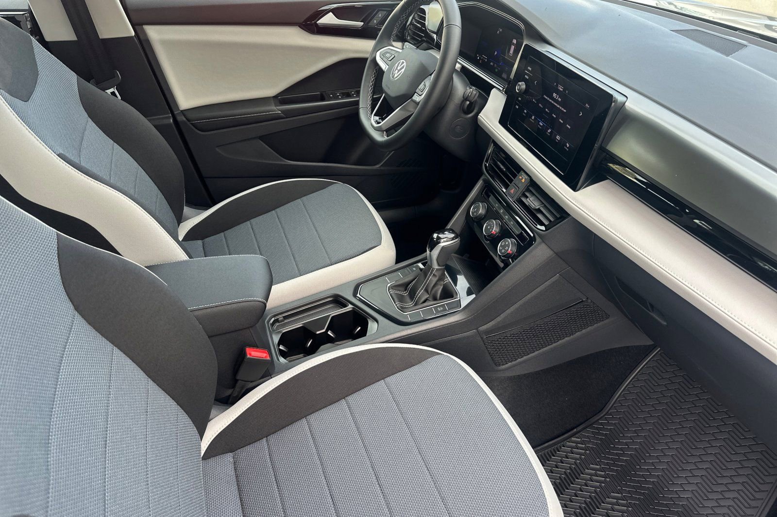 New 2026 Volkswagen Taos S FWD image 14