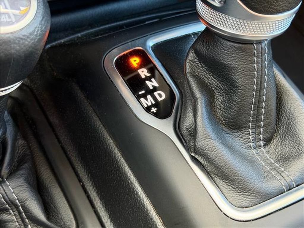 Used 2024 Jeep Wrangler Unlimited AWD/4WD image 32