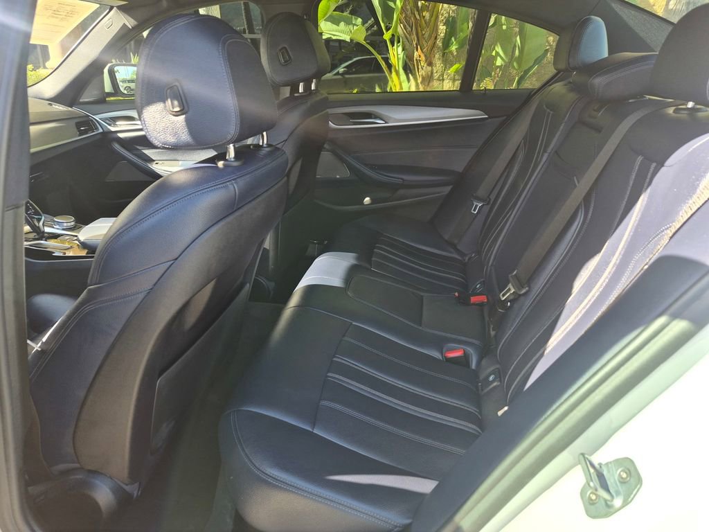 Used 2019 BMW 540i w/ M Sport Package RWD image 20