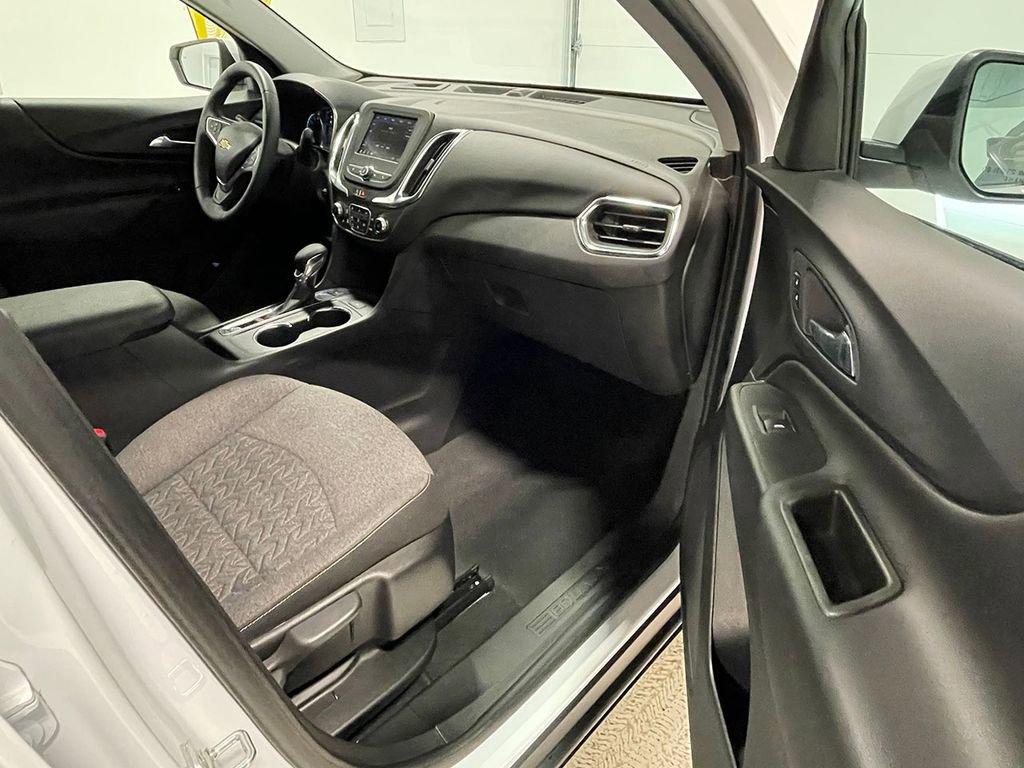 Used 2023 Chevrolet Equinox LT image 25