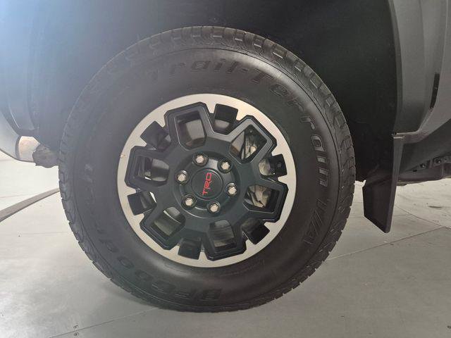 Certified 2024 Toyota Tacoma TRD Off-Road AWD/4WD image 10
