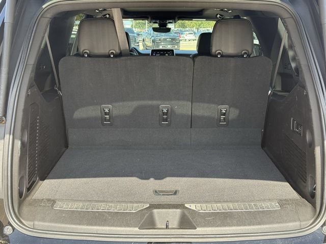 Used 2021 Chevrolet Suburban High Country AWD/4WD image 32