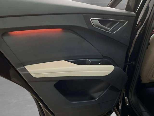 Used 2024 Audi Q4 e-tron Premium Plus w/ Premium Plus image 71