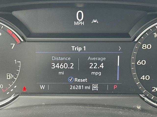 Certified 2023 Cadillac XT4 Premium Luxury w/ Cold Weather Package AWD/4WD image 17