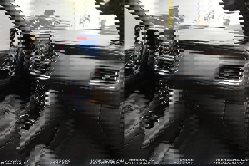 Used 2021 Chevrolet Suburban LT RWD image 18