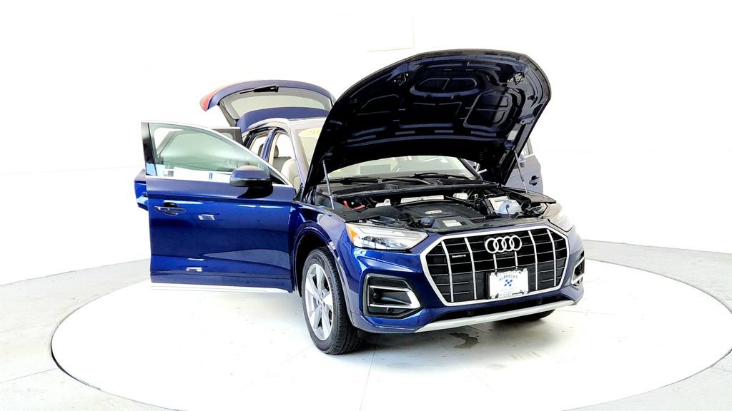 Used 2023 Audi Q5 2.0T Premium Plus w/ Premium Plus Package AWD/4WD image 9