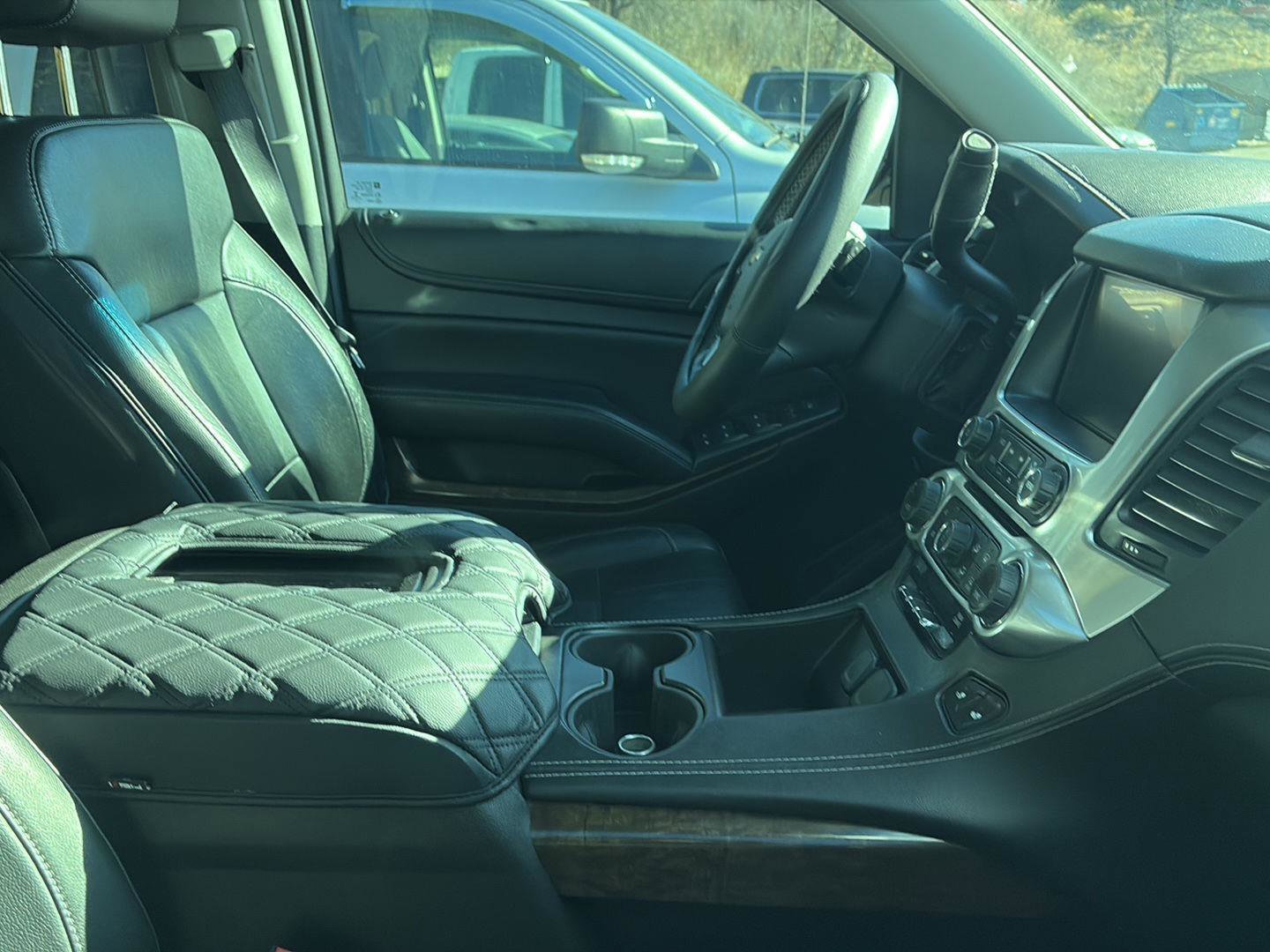 Used 2015 Chevrolet Tahoe LT w/ Luxury Package image 5