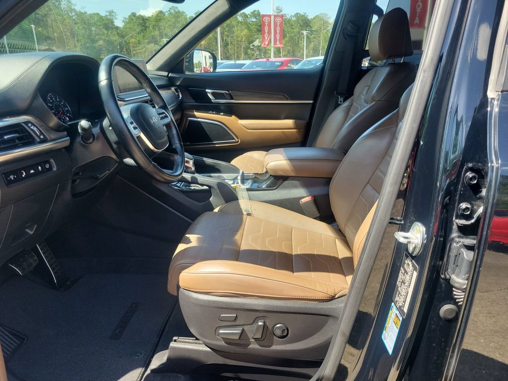 Used 2022 Kia Telluride SX w/ SX Prestige Package AWD/4WD image 16