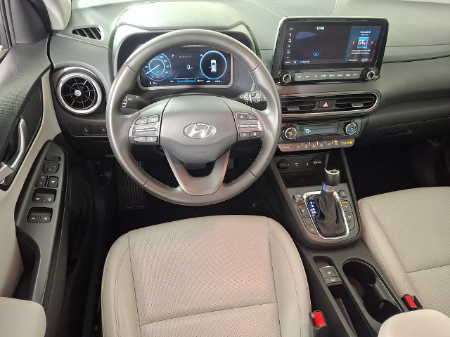Used 2023 Hyundai Kona Limited AWD/4WD image 2
