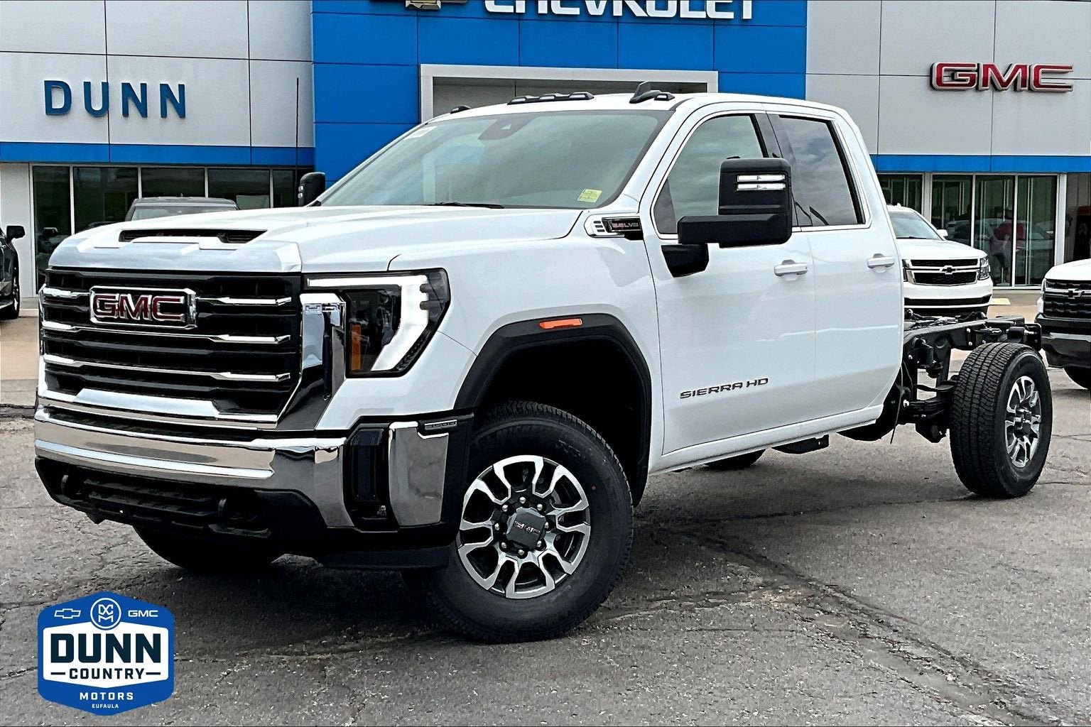 New 2026 GMC Sierra 3500 SLE w/ SLE Convenience Package
