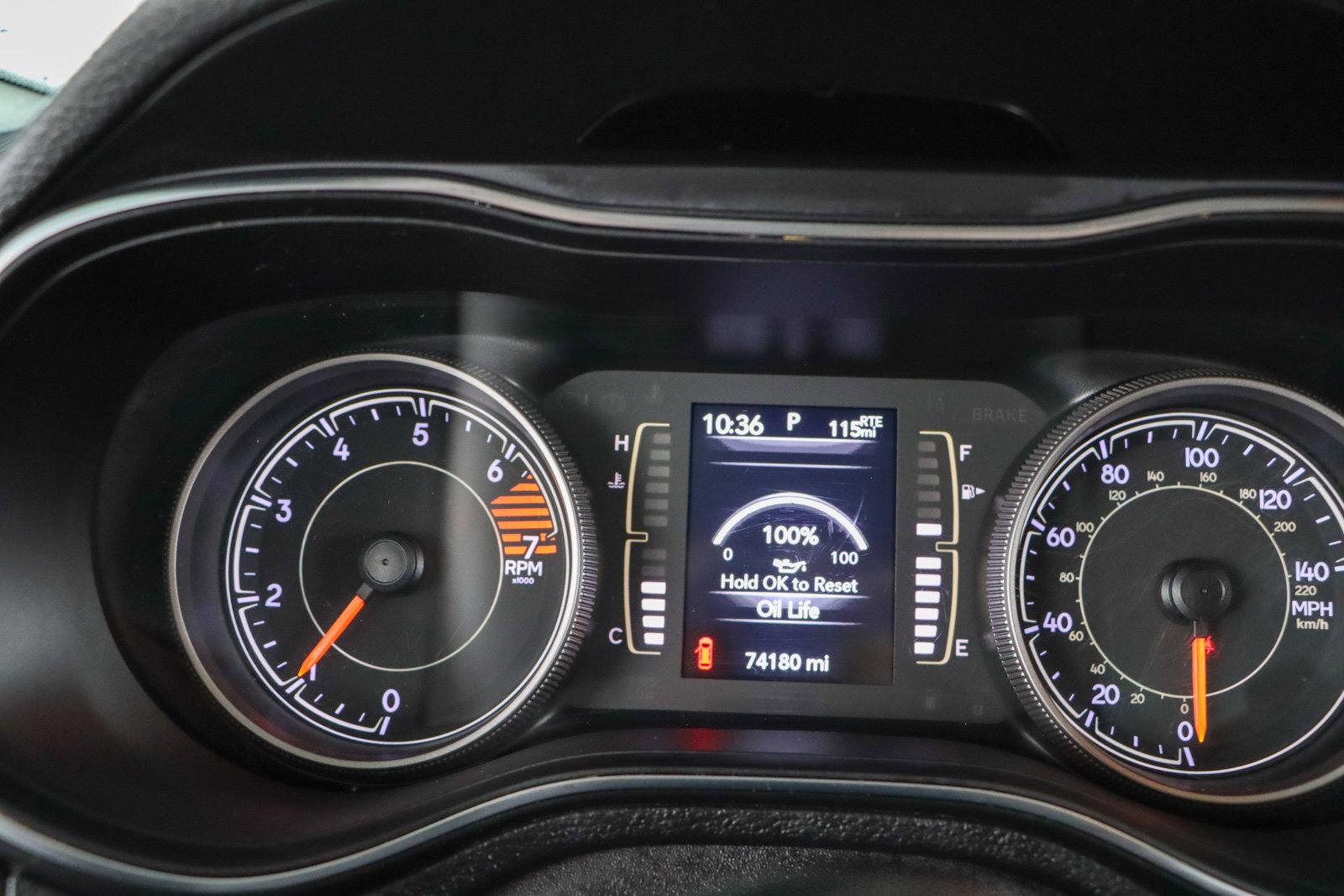 Used 2019 Jeep Cherokee Latitude w/ Popular Appearance Group image 15