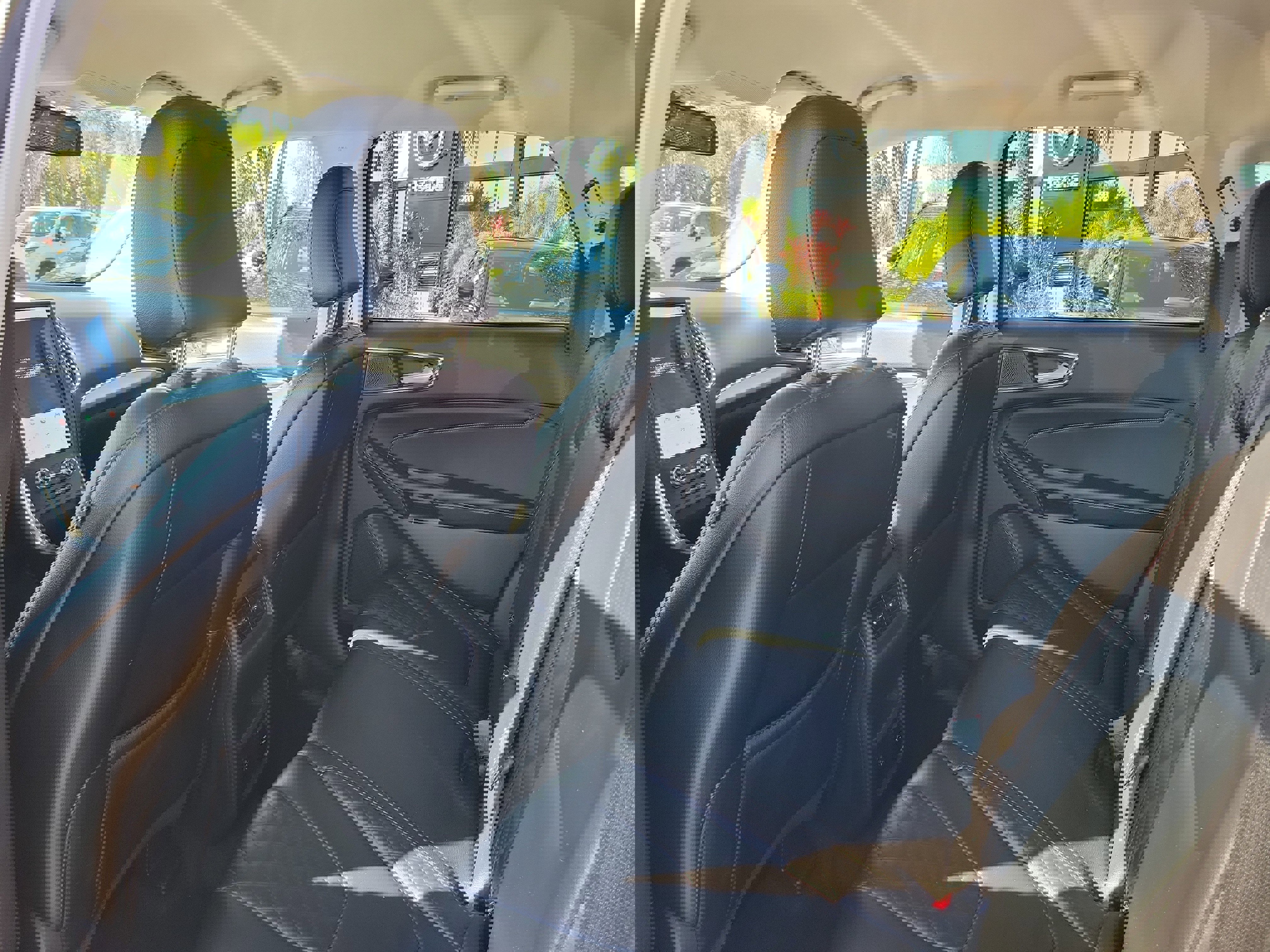 Used 2023 Ford Edge Titanium image 7