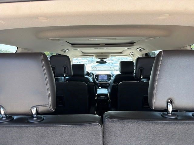 Used 2019 GMC Acadia Denali w/ Technology Package AWD/4WD image 17