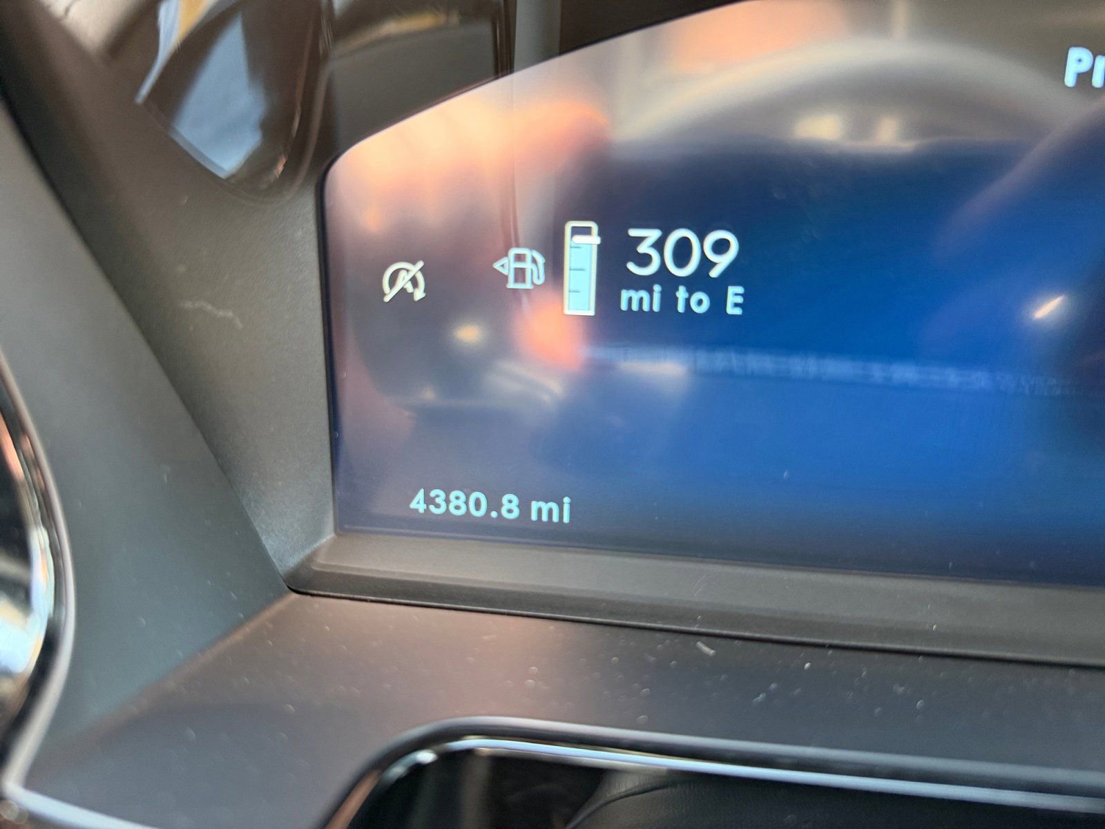 New 2025 Lincoln Corsair Reserve w/ Equipment Group 202A image 16