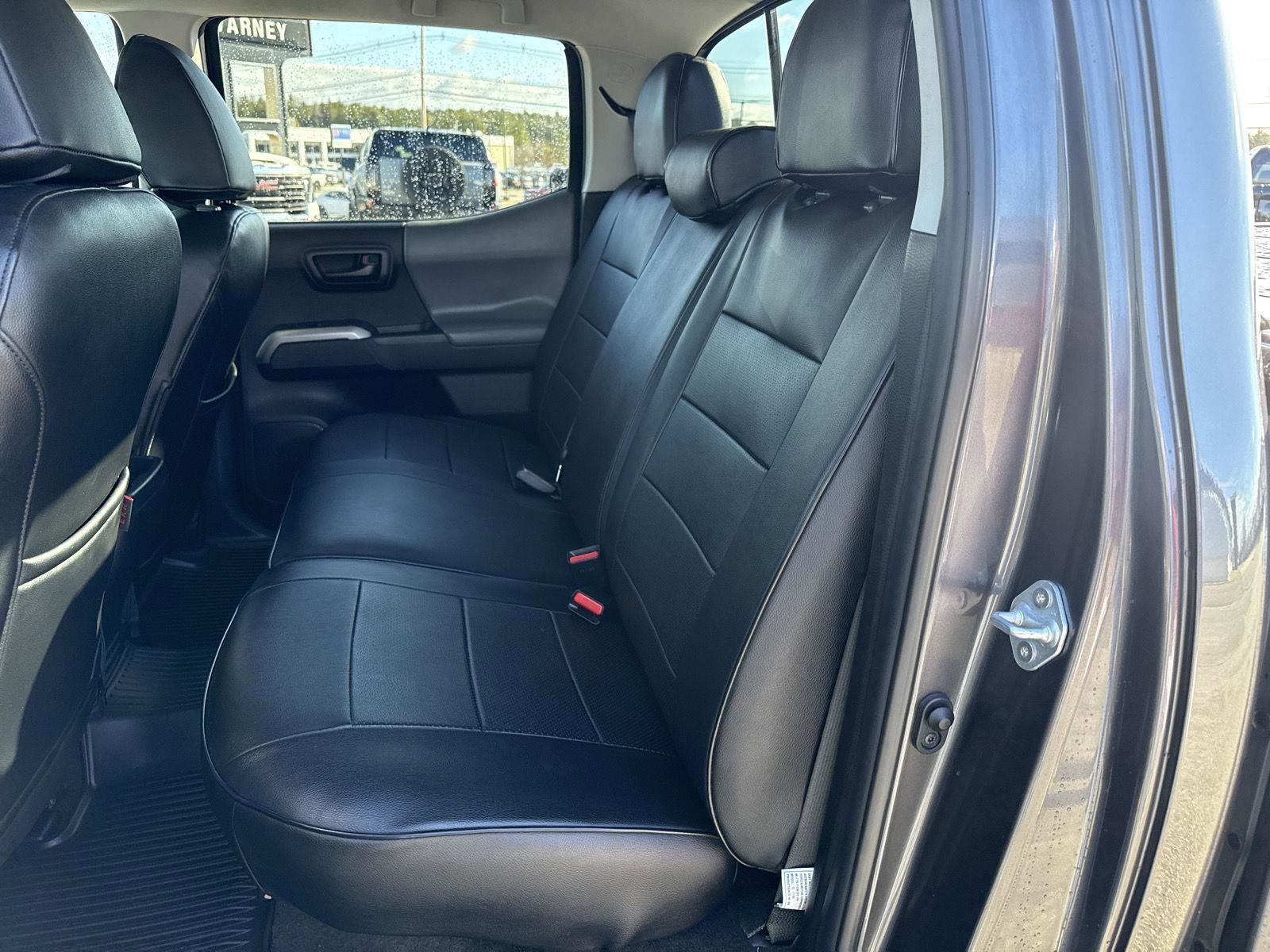 Used 2023 Toyota Tacoma SR5 AWD/4WD image 13
