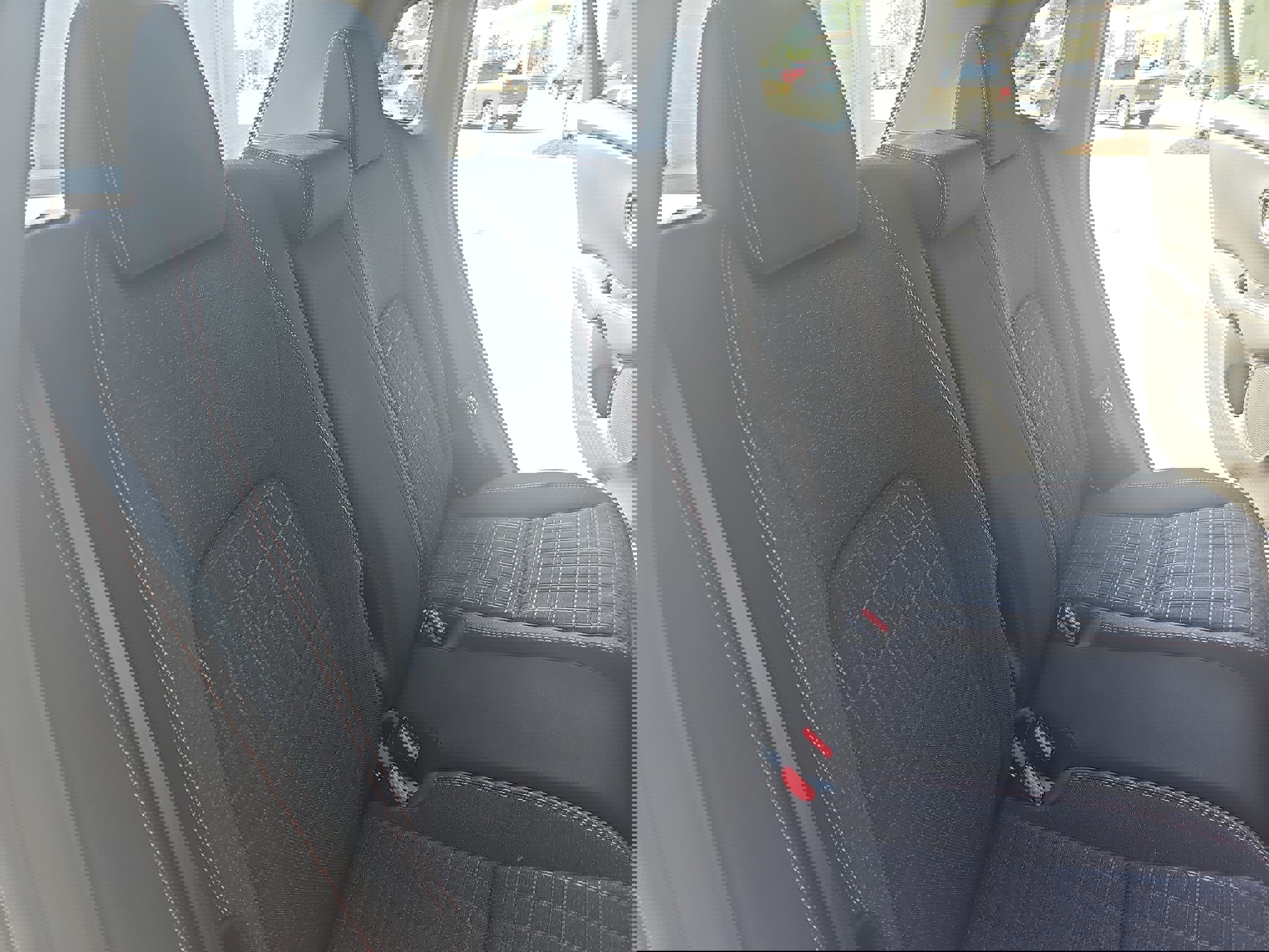 Used 2025 Honda HR-V Sport image 12