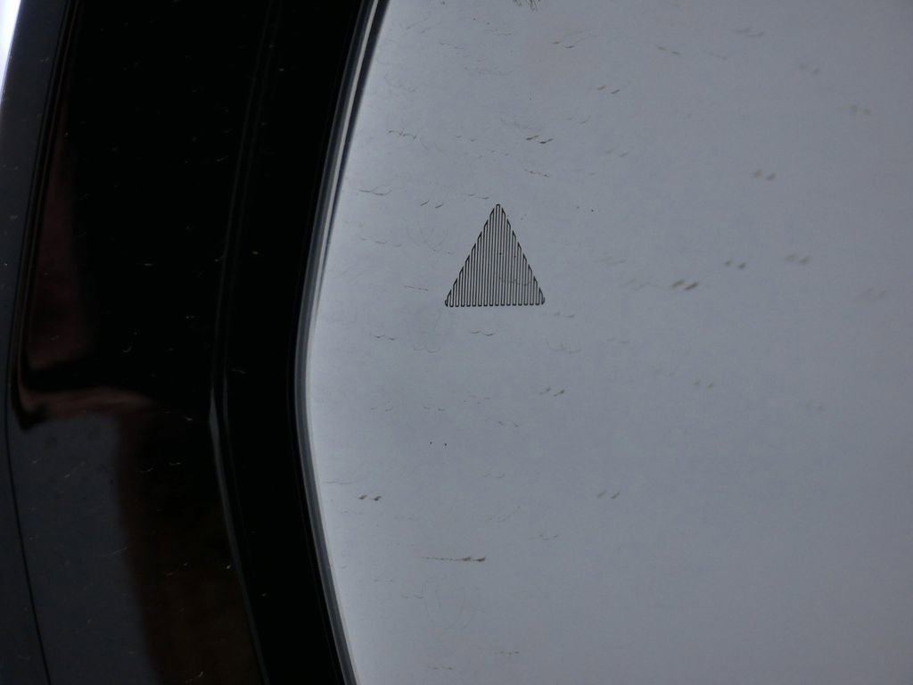 Used 2024 Jeep Grand Cherokee Altitude image 22