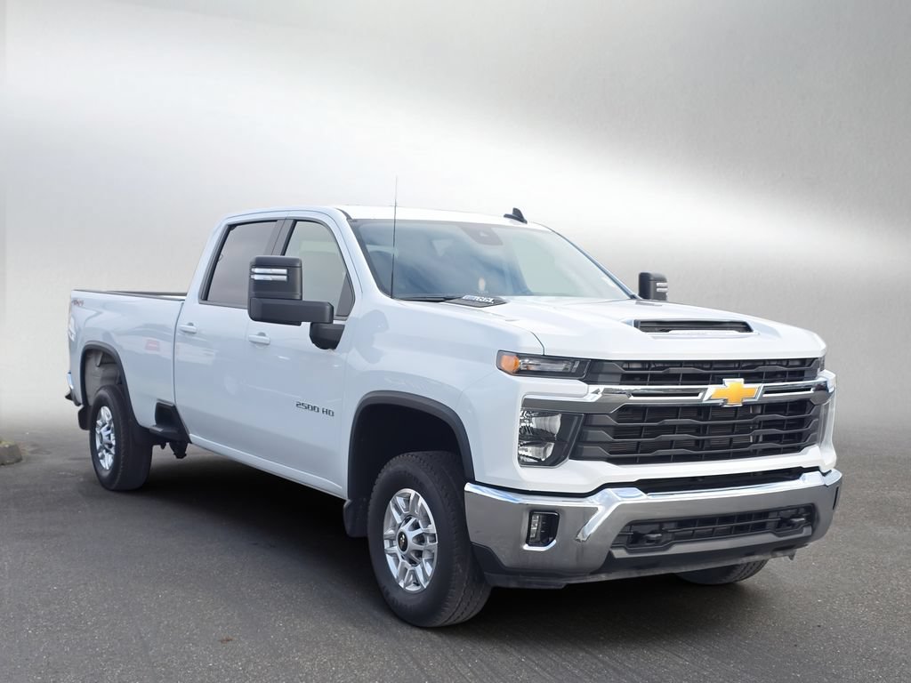 Used 2025 Chevrolet Silverado 2500 LT w/ Convenience Package AWD/4WD image 1
