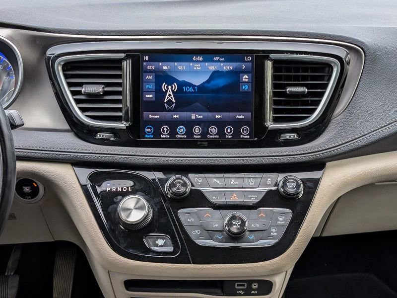 Used 2018 Chrysler Pacifica Limited w/ Advanced Safetytec Group image 22