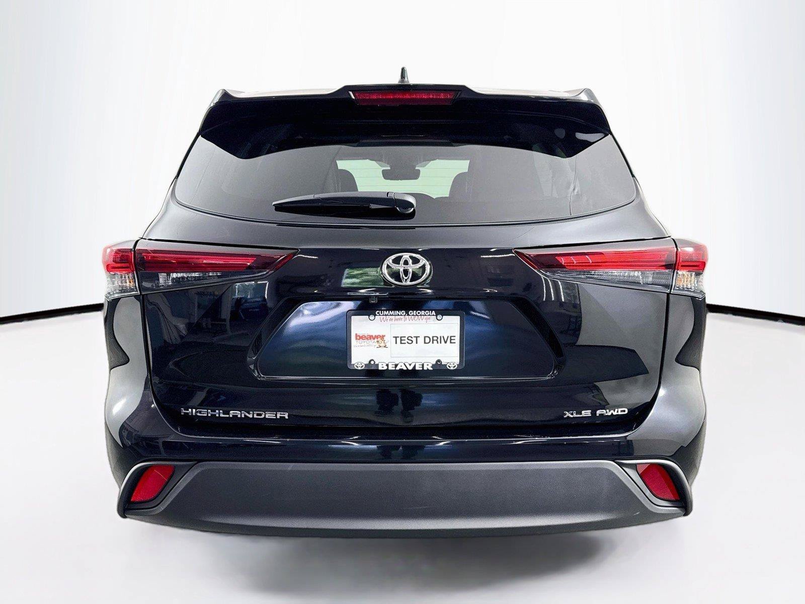 Certified 2026 Toyota Highlander XLE AWD/4WD image 12
