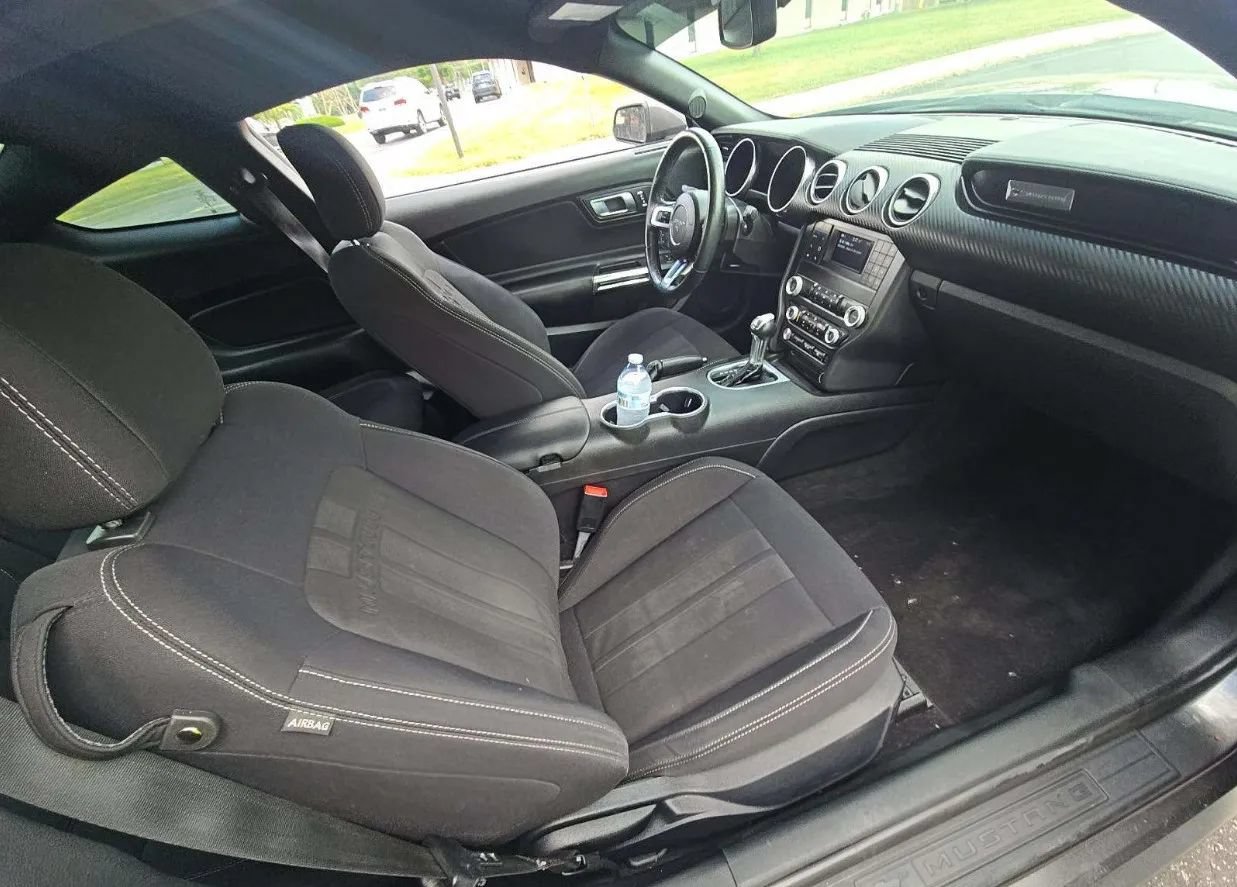 Used 2019 Ford Mustang Coupe w/ Black Accent Package RWD image 42