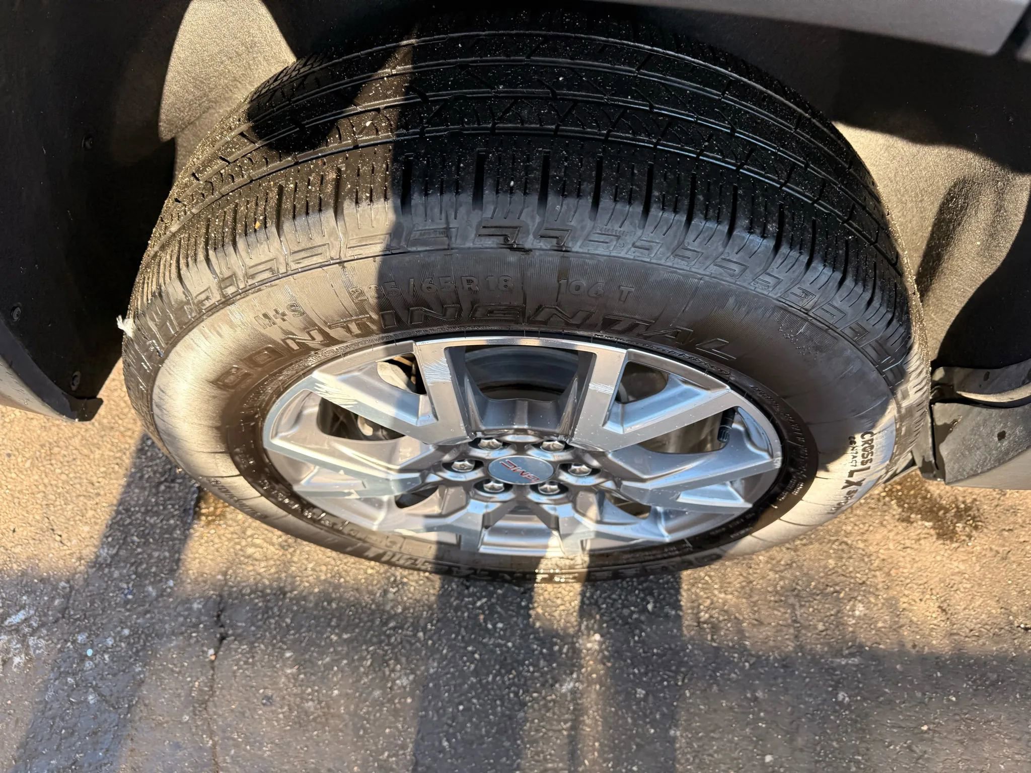 Used 2022 GMC Acadia SLT w/ LPO, Floor Liner Package image 90