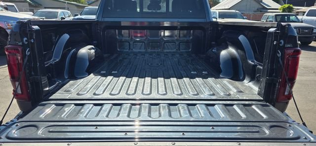 Used 2026 RAM 2500 Laramie AWD/4WD image 7