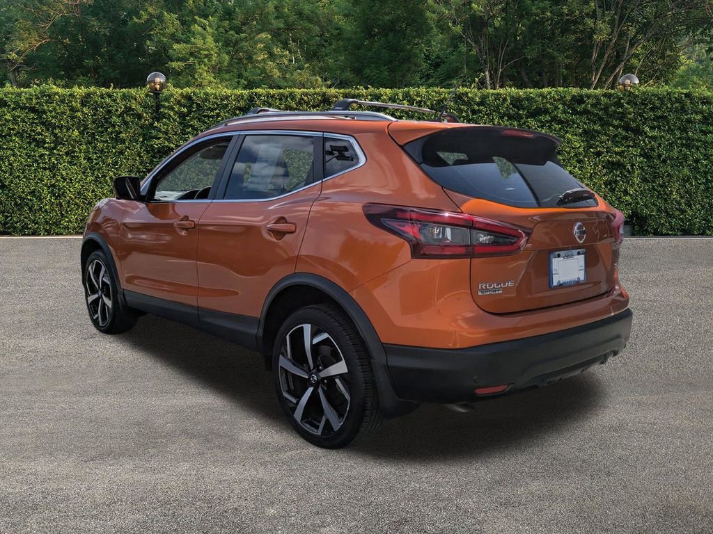 Used 2021 Nissan Rogue Sport SL image 6