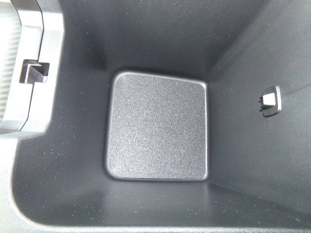 New 2024 Jeep Grand Cherokee L Laredo w/ Trailer Tow Package image 22