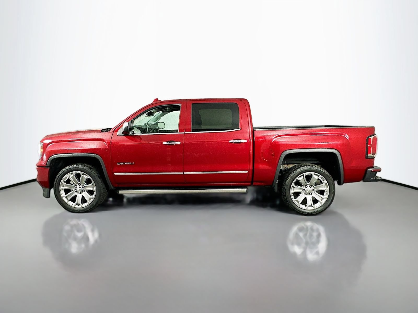 Used 2018 GMC Sierra 1500 Denali w/ Denali Ultimate Package AWD/4WD image 5
