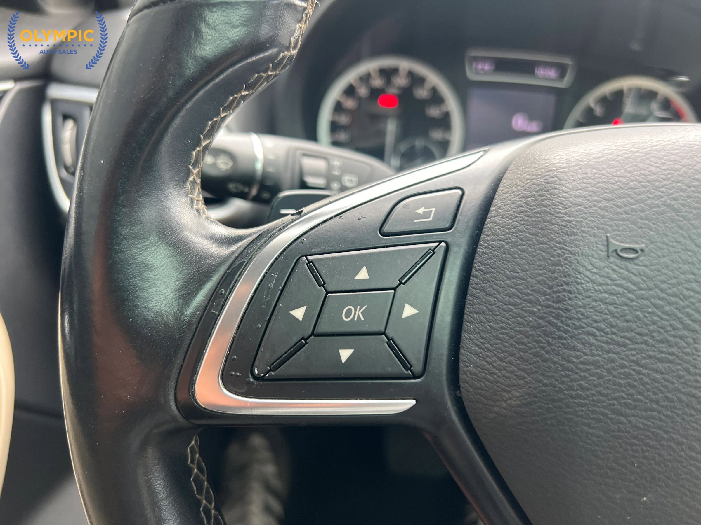 Used 2019 INFINITI QX30 image 24