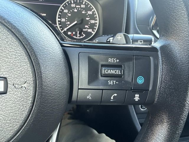 Used 2022 Nissan Rogue SV image 30