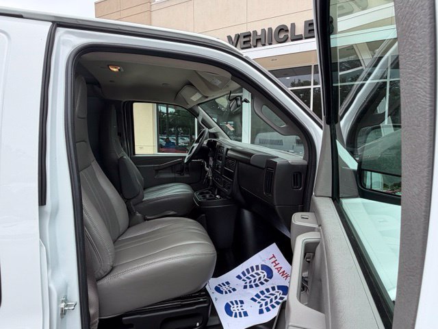 Used 2025 Chevrolet Express 2500 Extended w/ Driver Convenience Package RWD image 27