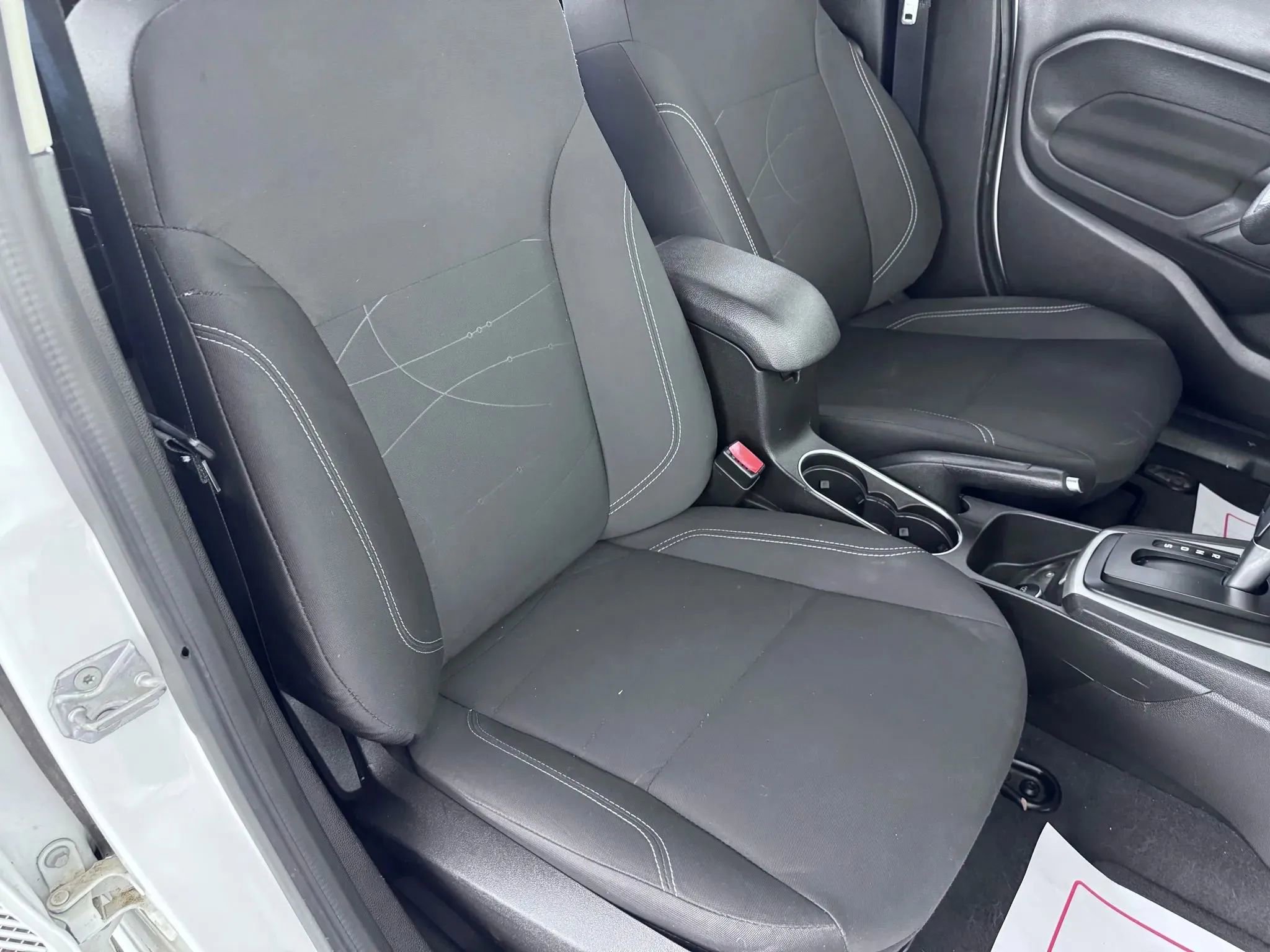 Used 2019 Ford Fiesta SE image 31