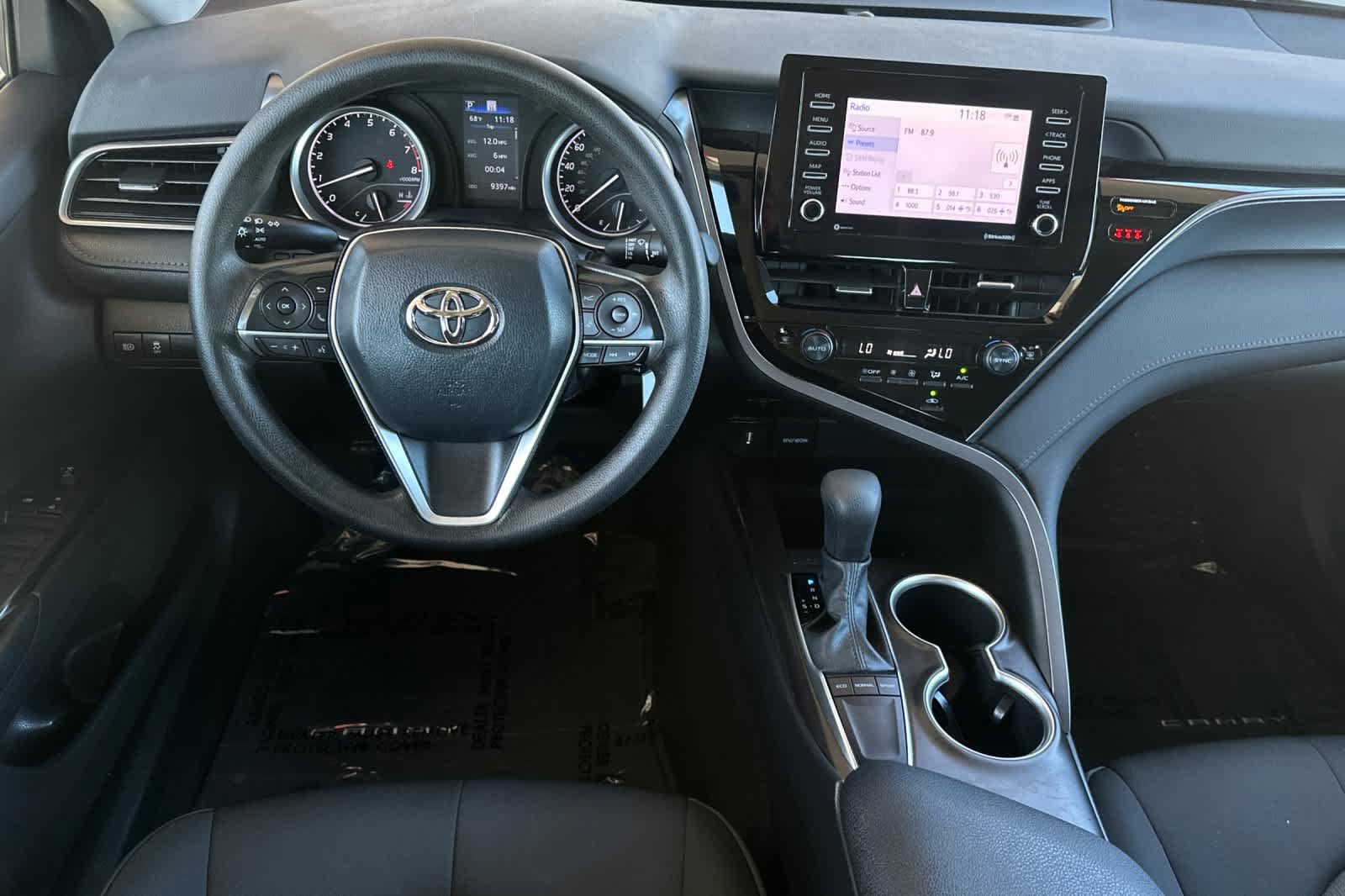 Used 2023 Toyota Camry LE FWD image 15