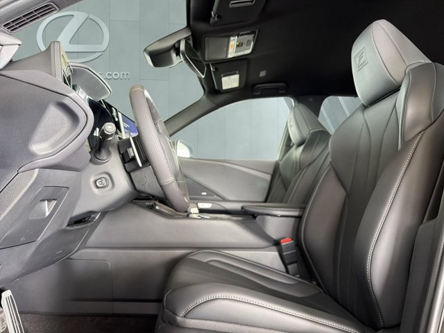 Certified 2026 Lexus TX 500h AWD w/ Technology Package image 7