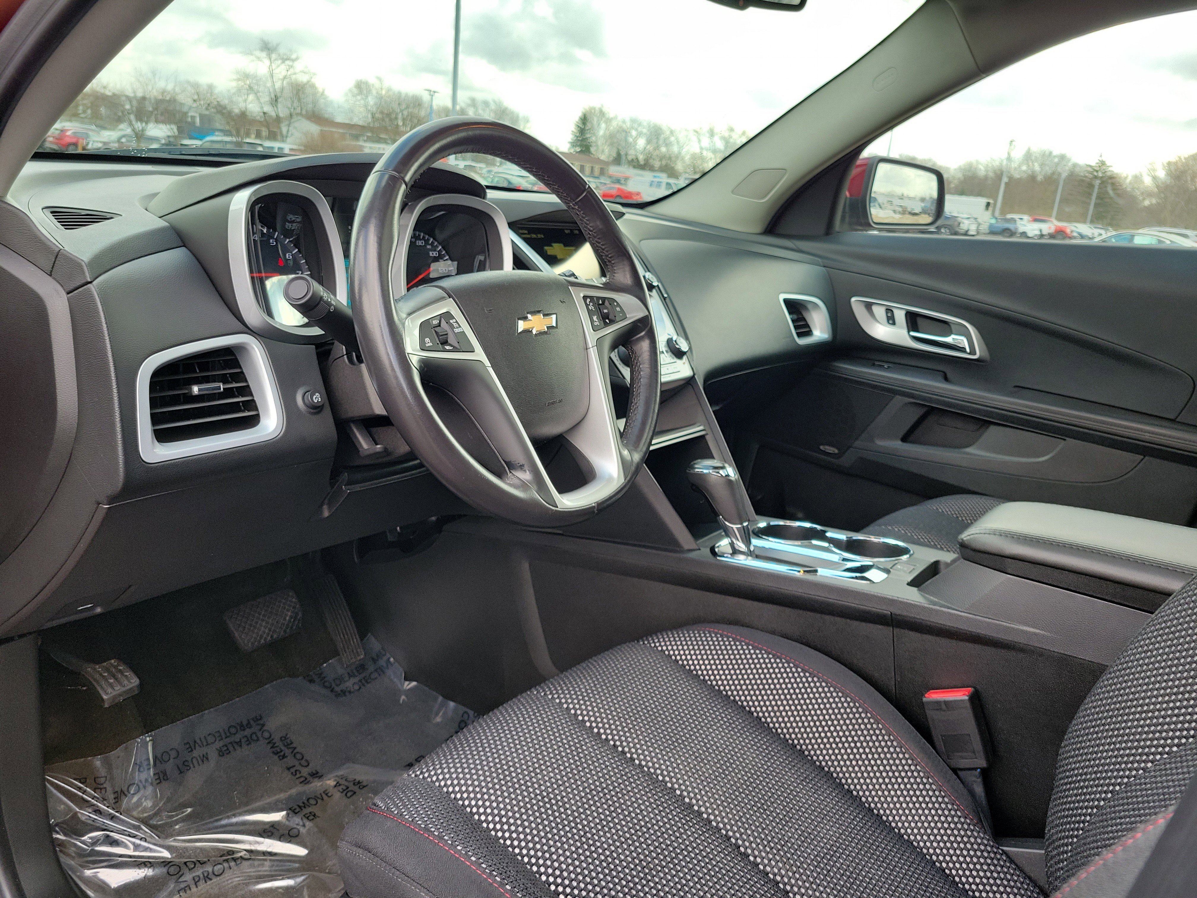 Used 2017 Chevrolet Equinox LT image 19