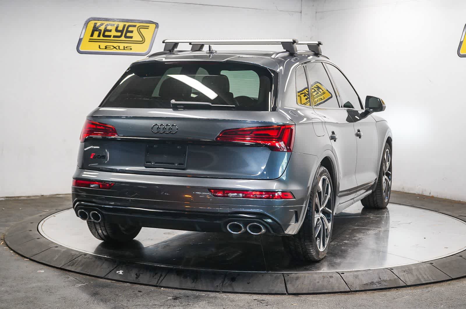 Used 2023 Audi SQ5 Premium Plus w/ Premium Plus Package image 4