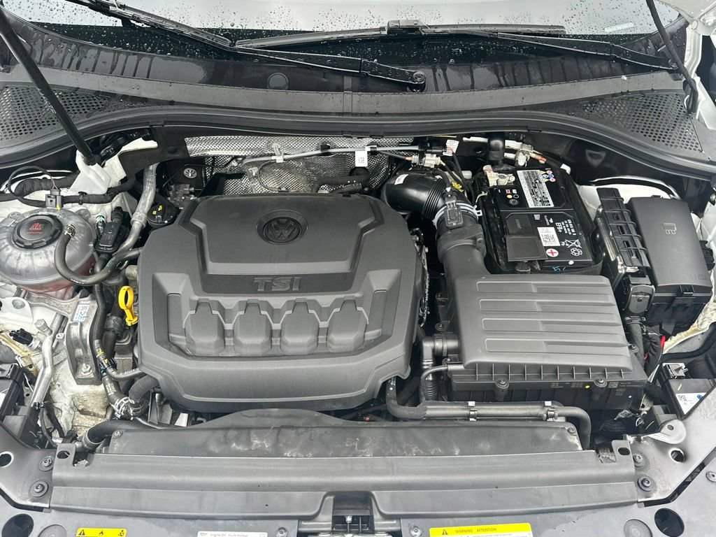 Used 2023 Volkswagen Tiguan SEL R-Line AWD/4WD image 30