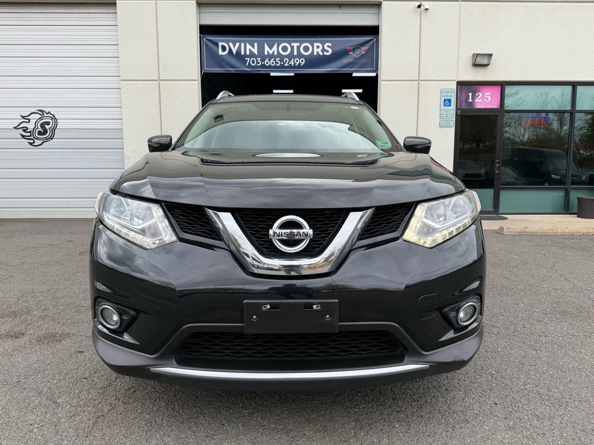 Used 2016 Nissan Rogue SL w/ SL Premium Package image 5